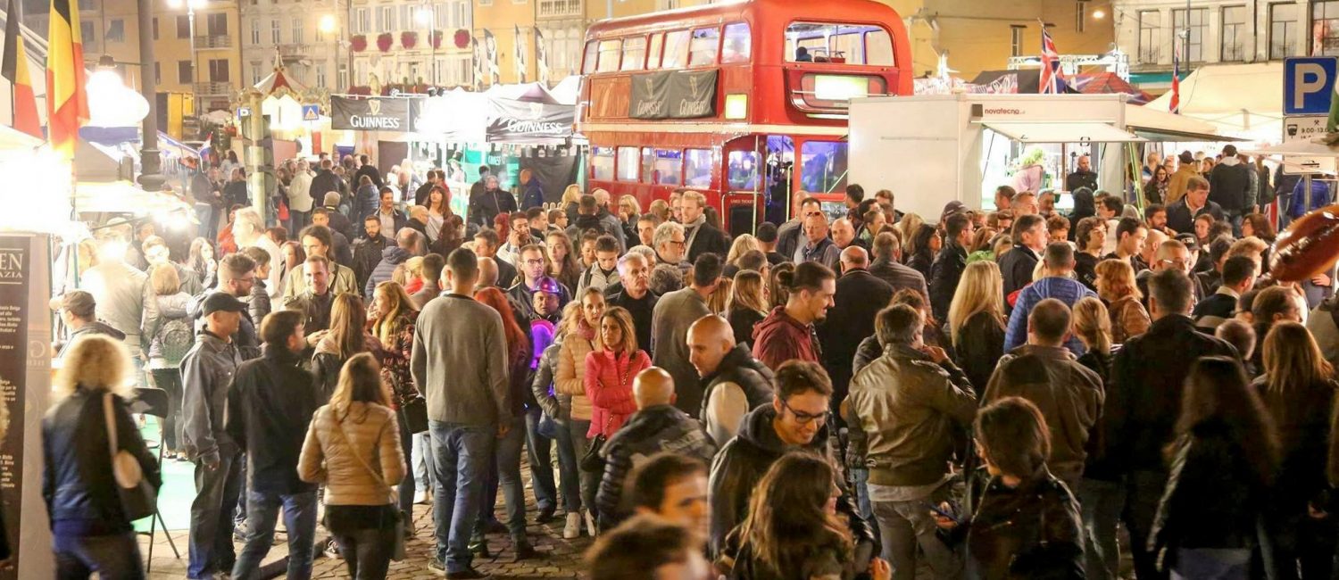 Gusti di Frontiera Piazza Vittoria